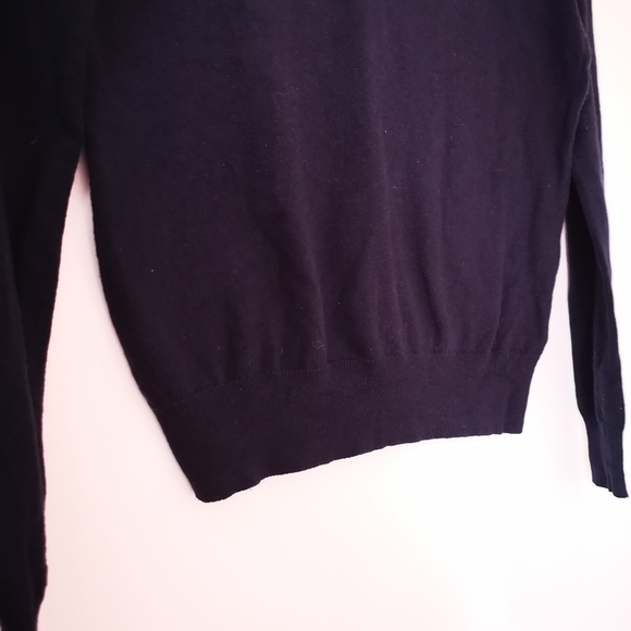 Forever 21 Light Sweater With Button Detail - Picture 8 of 8